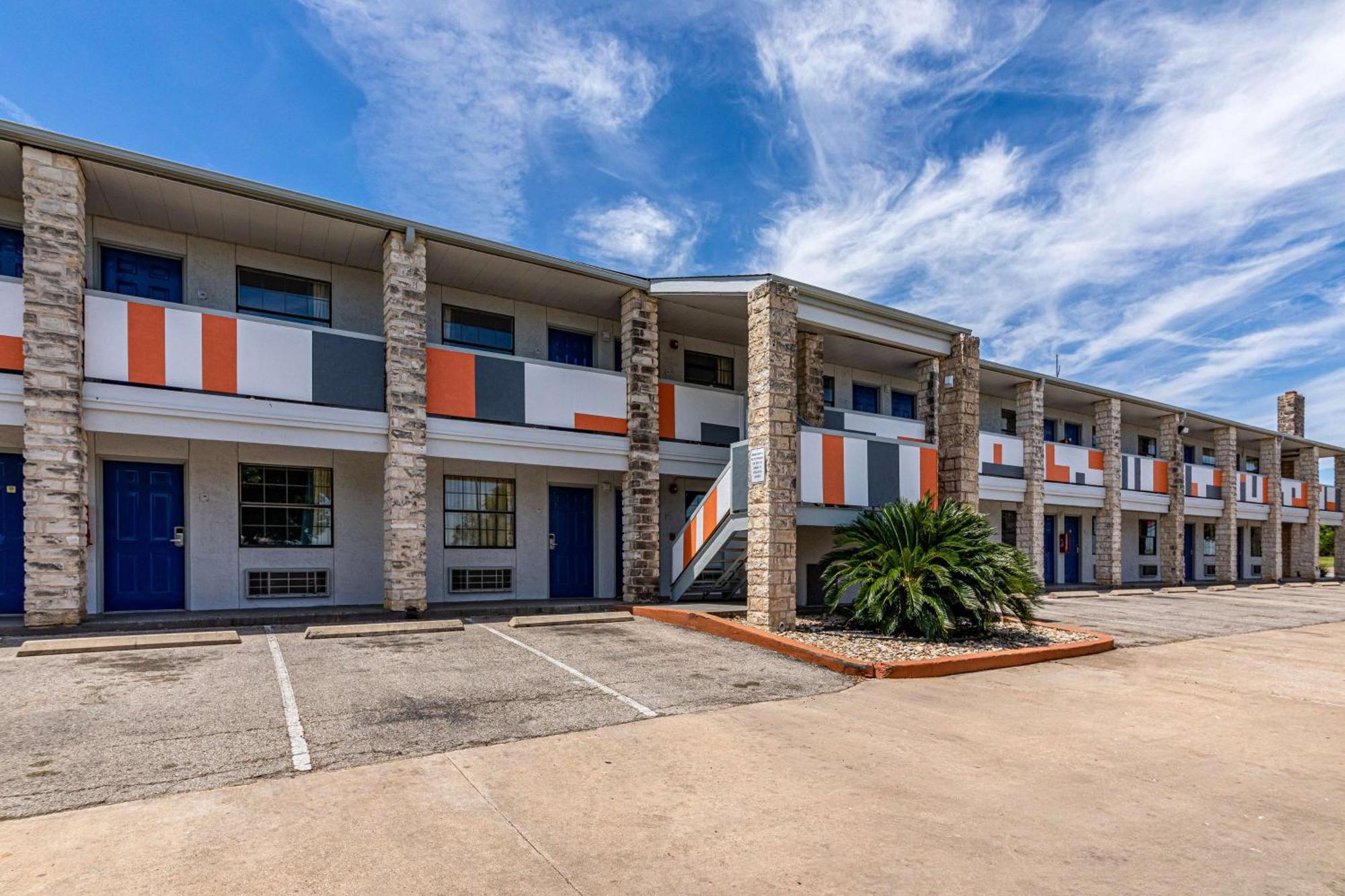 6-georgetown, Tx Hotel